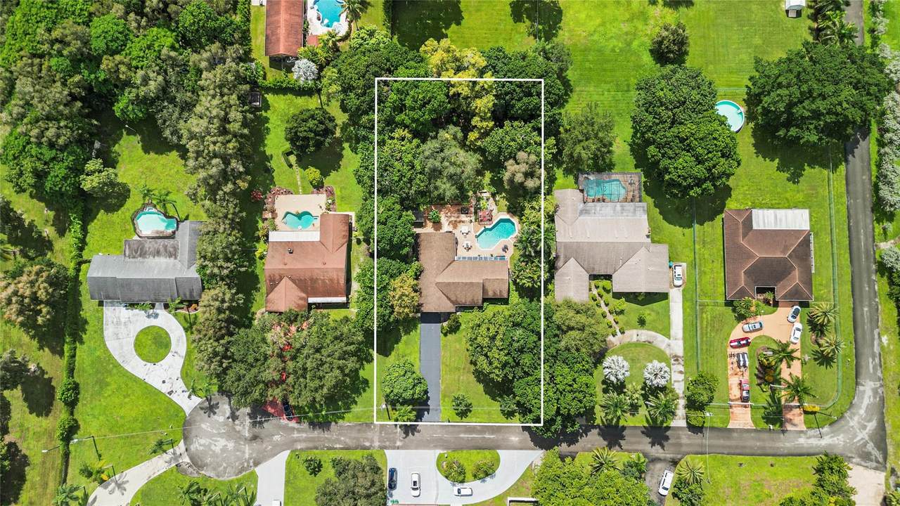 9700 28th Street - Photo 1