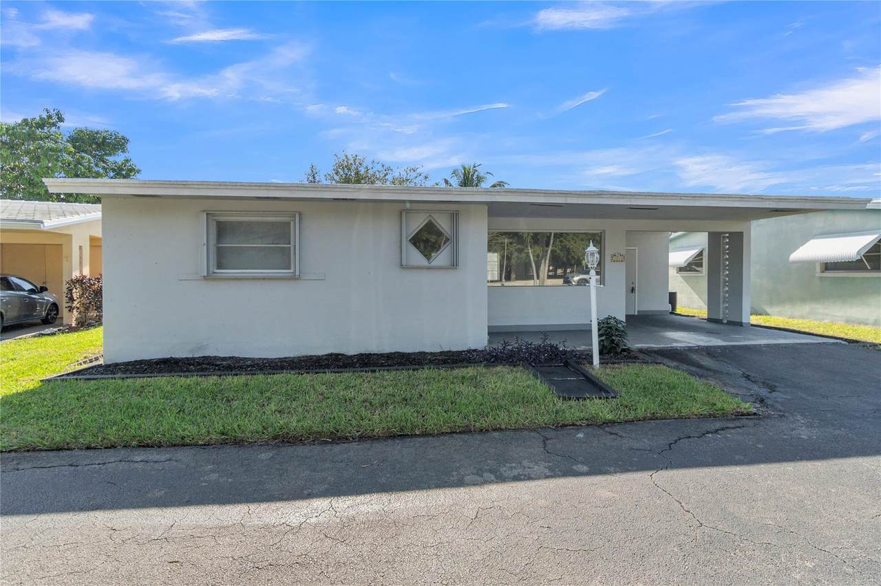 3240 Sheridan Lane - Photo 1