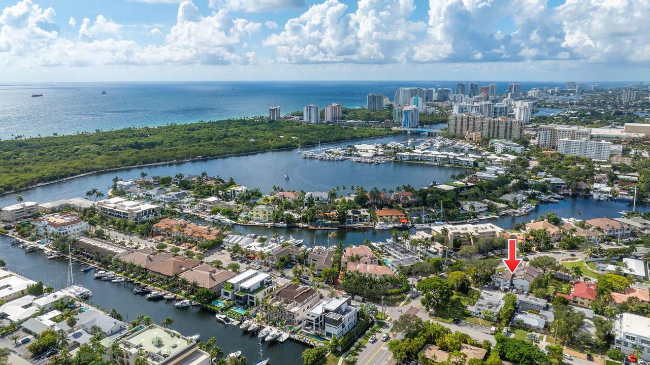 1321 Bayview - Photo 1