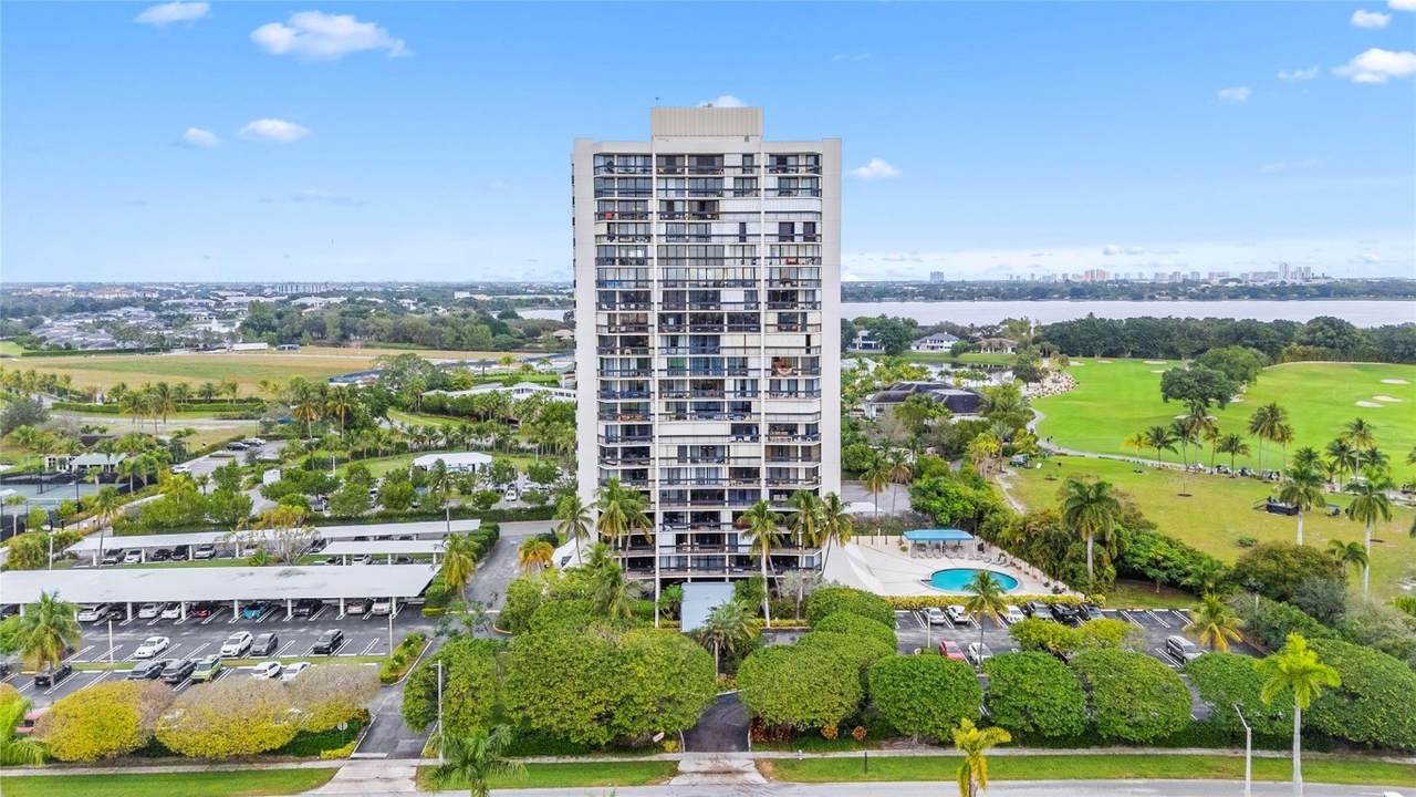 2400 Presidential Way - Photo 1