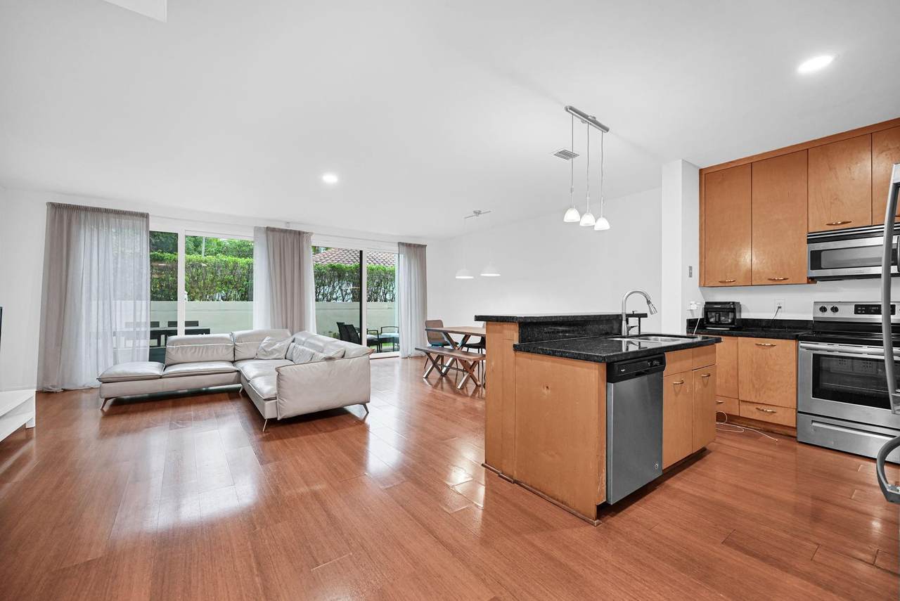 21385 Marina Cove - Photo 1