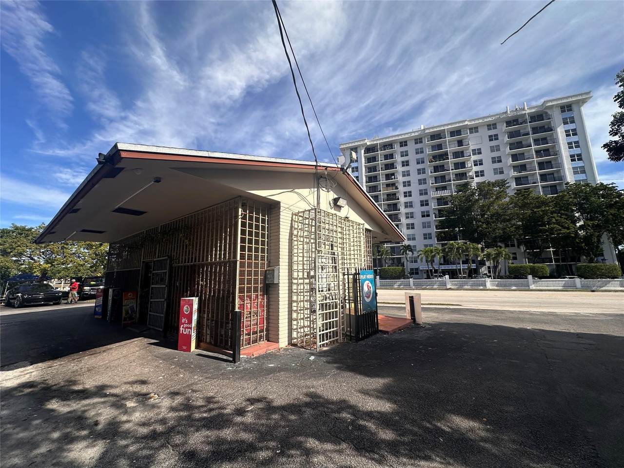 1790 Andrews Square - Photo 1