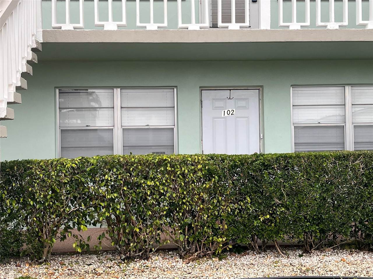https://bt-photos.global.ssl.fastly.net/beaches/1280_boomver_1_F10548947-2.jpg