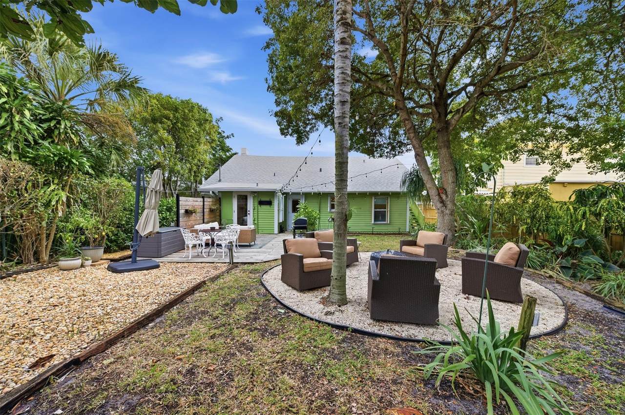 117 Palmway - Photo 1