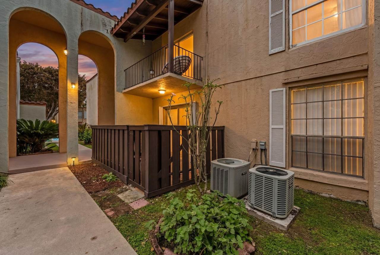 10790 Kendall - Photo 1