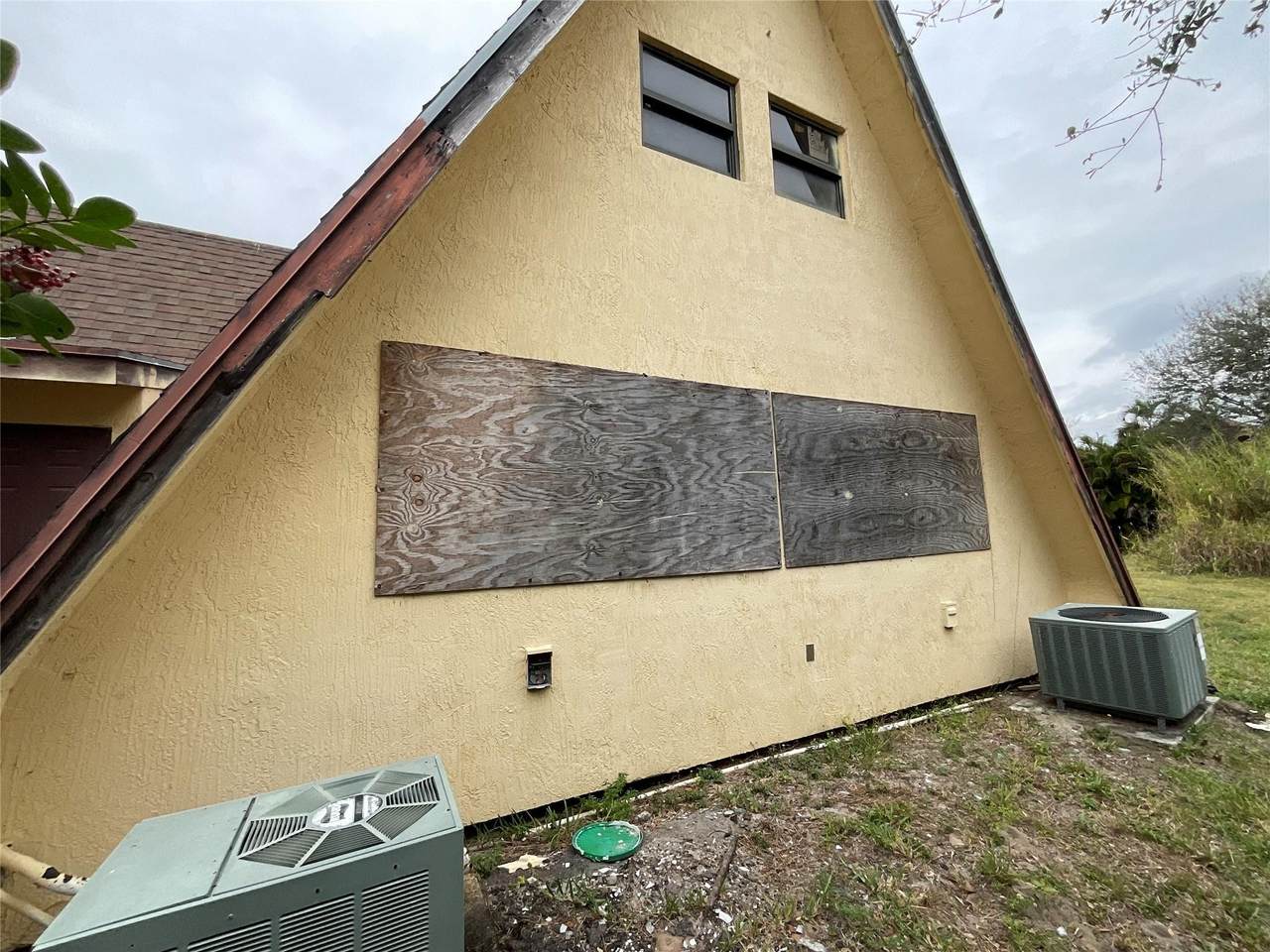 https://bt-photos.global.ssl.fastly.net/beaches/1280_boomver_1_F10549887-2.jpg