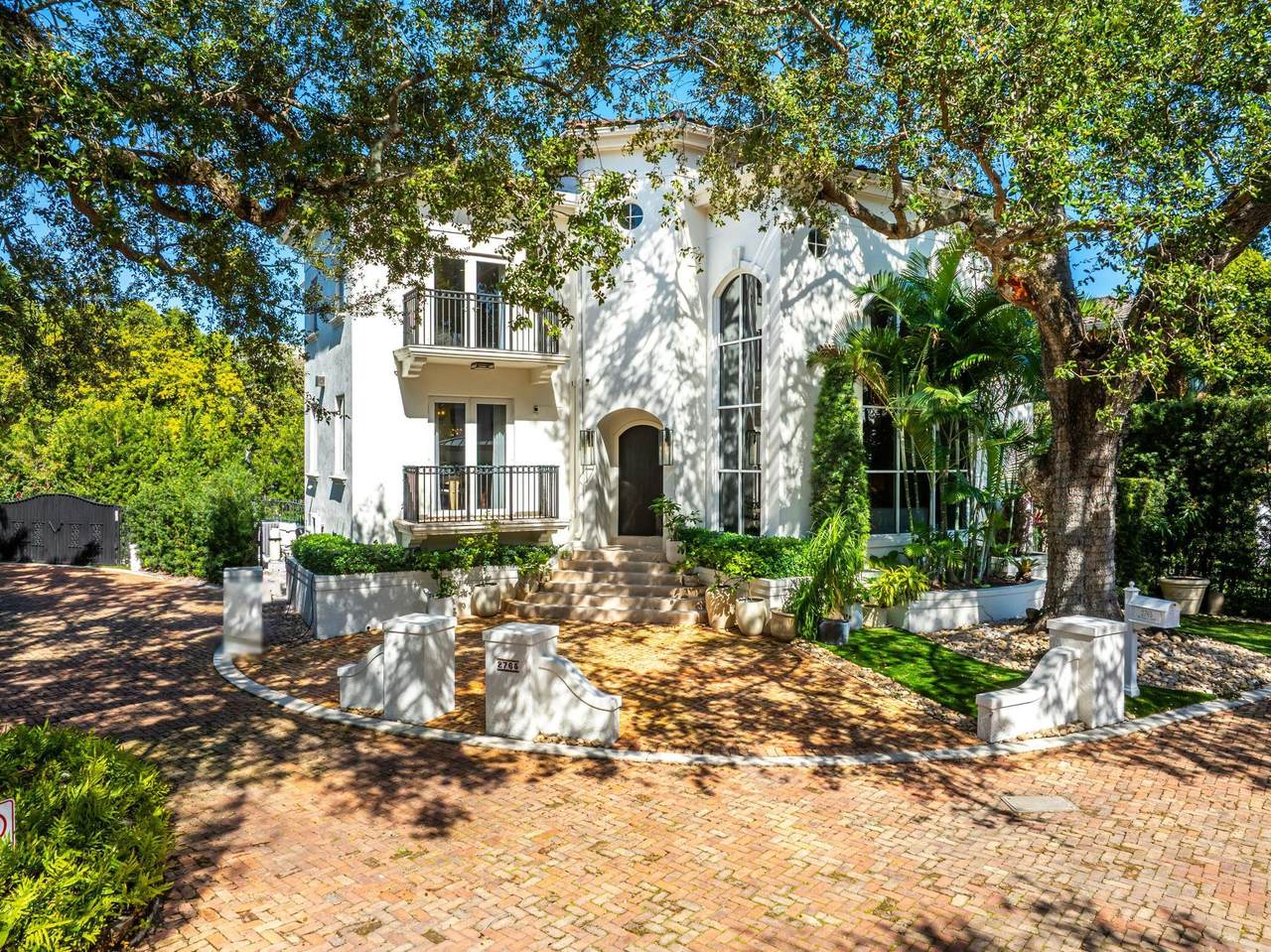 2765 Brickell - Photo 1