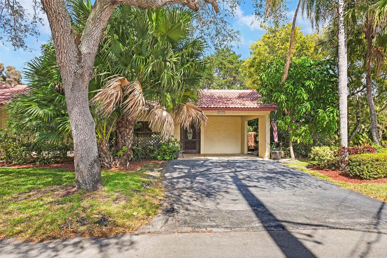 16131 Laurel Drive - Photo 1