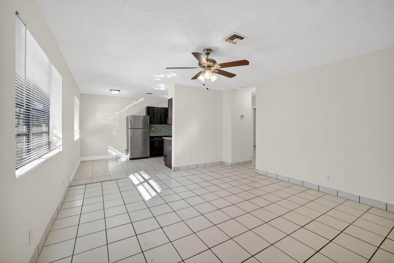 2500 18th Terrace - Photo 1