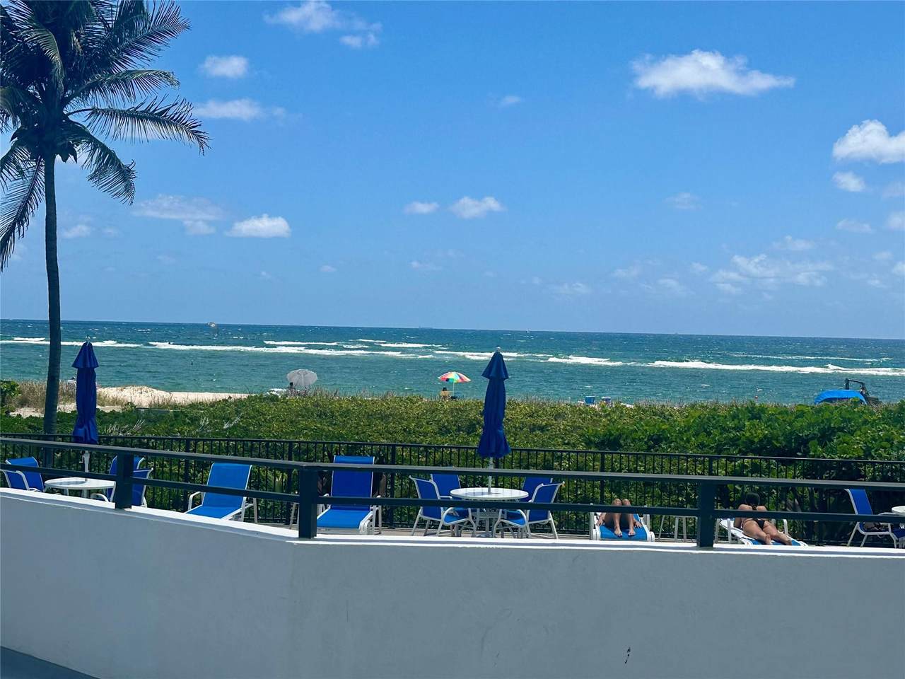 https://bt-photos.global.ssl.fastly.net/beaches/1280_boomver_1_F10550774-2.jpg