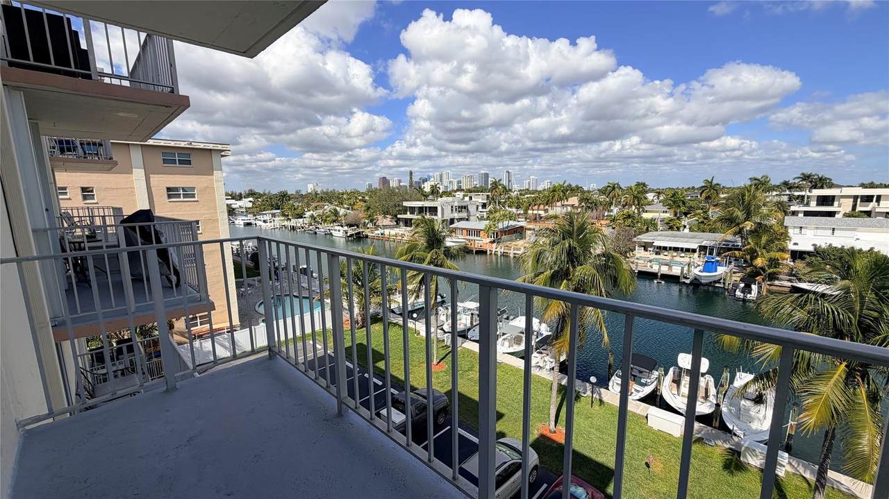 1731 15th Street - Photo 1