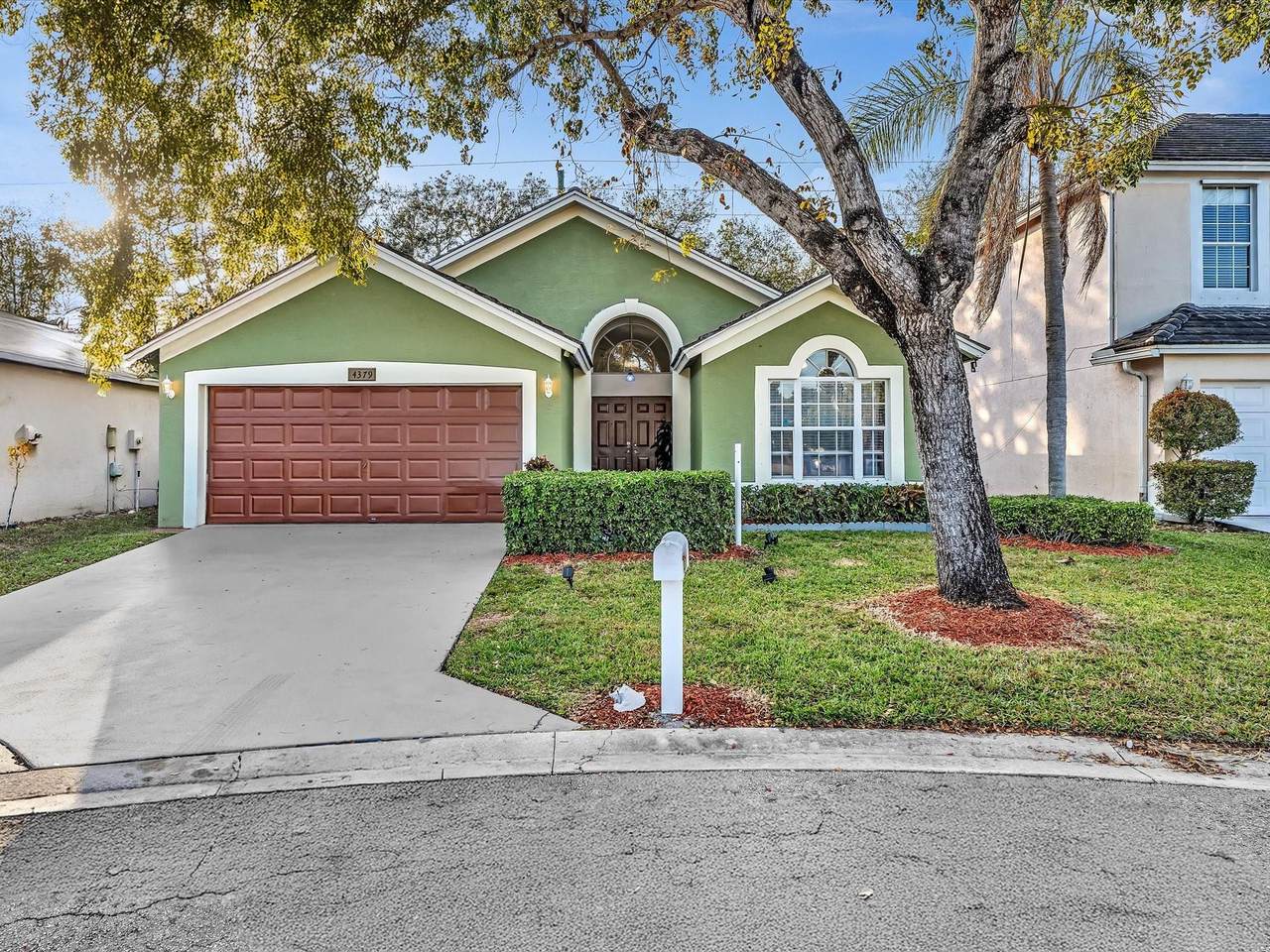 4379 Leicester Court - Photo 1