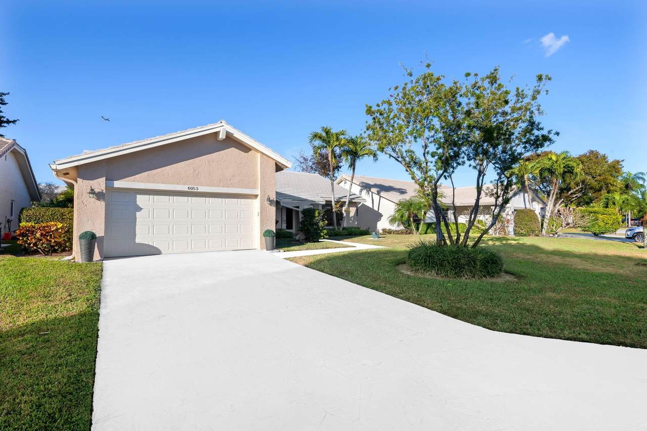 6053 Petaluma Drive - Photo 1