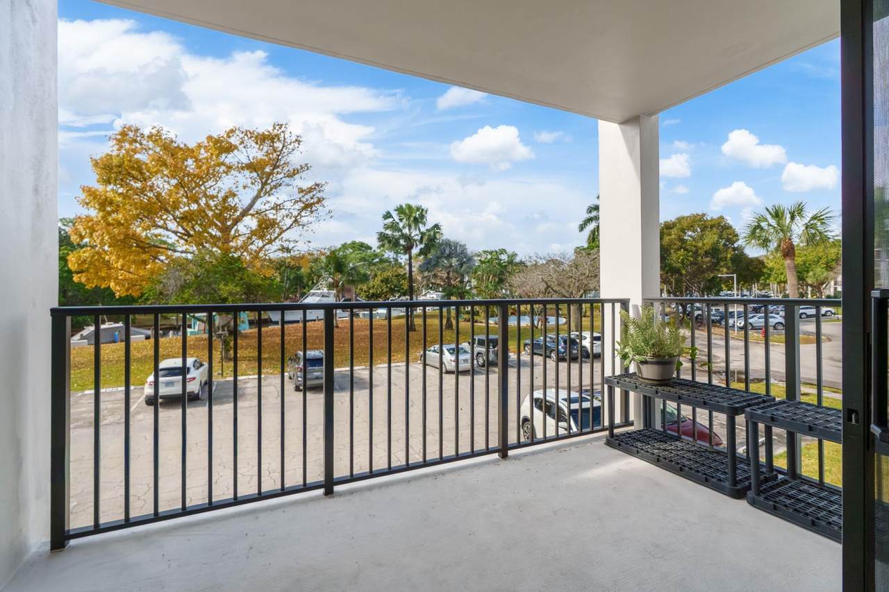 1000 River Reach Drive - Photo 1