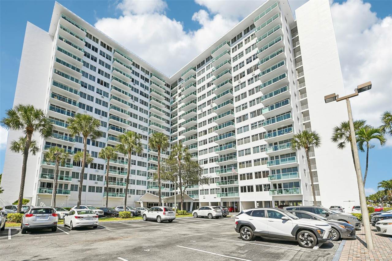 3233 34th Street - Photo 1