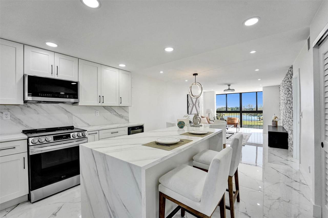 8900 Washington Boulevard - Photo 1