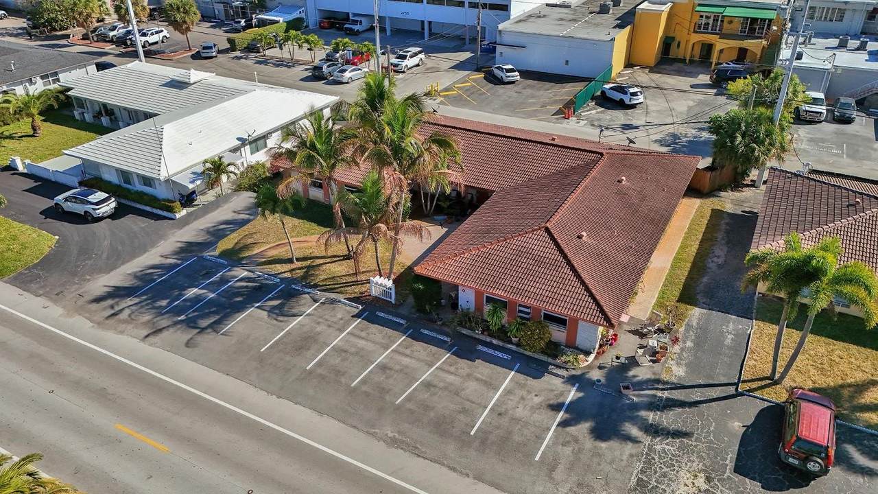 2732 32 Street - Photo 1