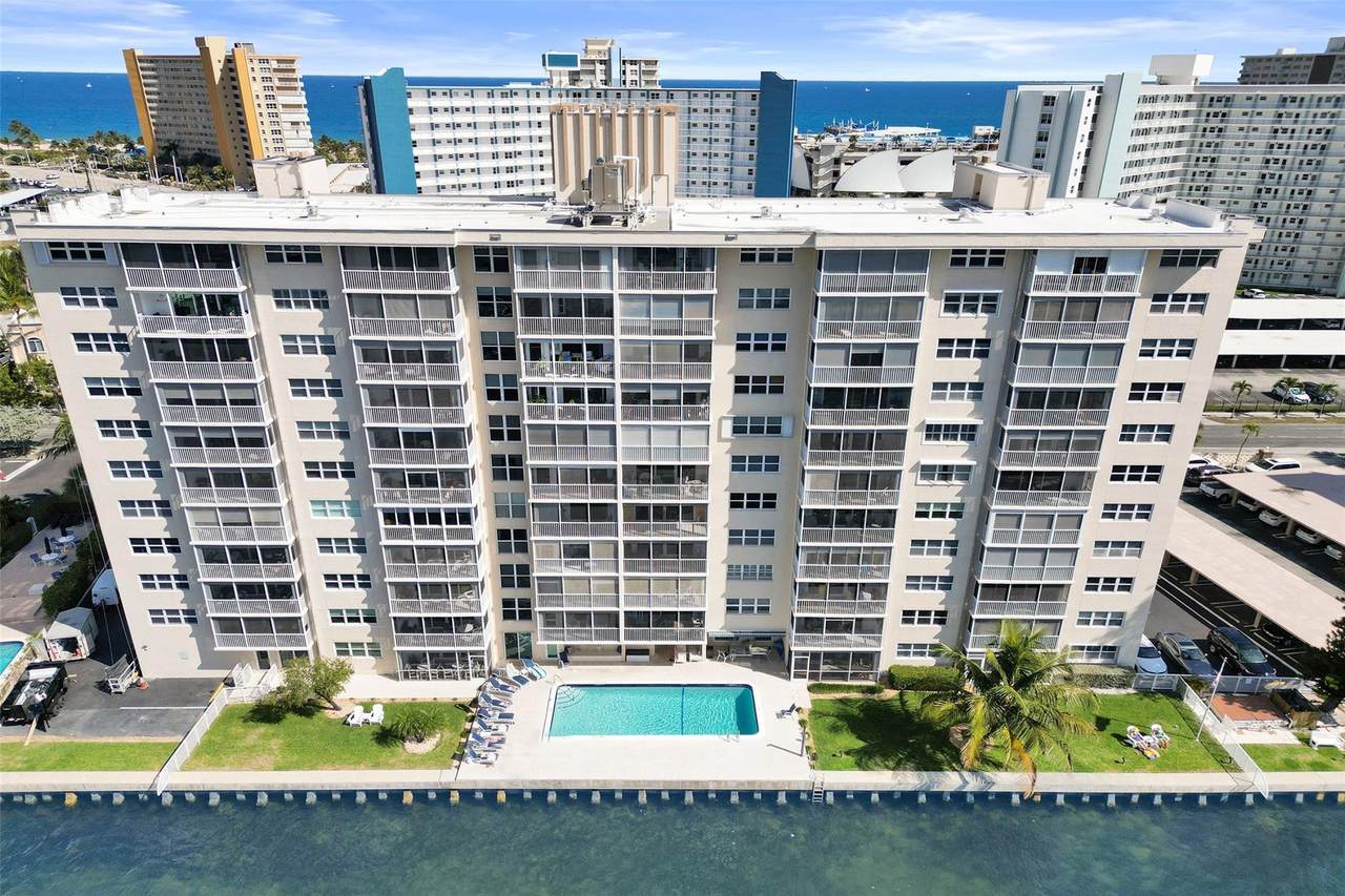 303 Riverside Drive - Photo 1