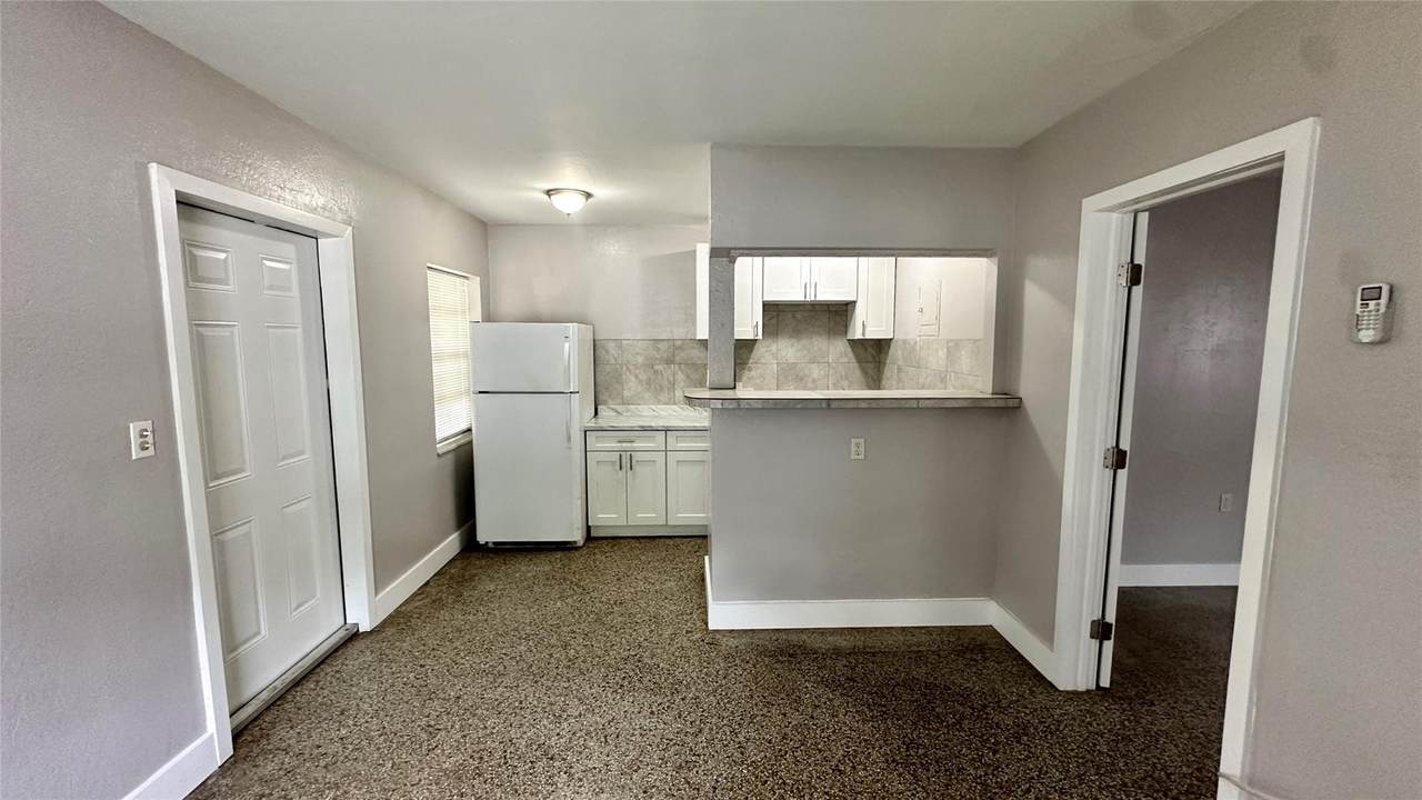 1100 28th Street - Photo 1
