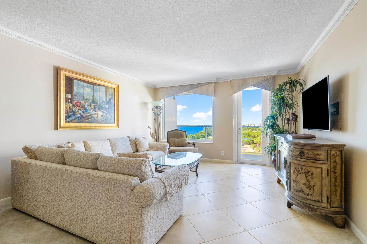 3450 Ocean Boulevard - Photo 1