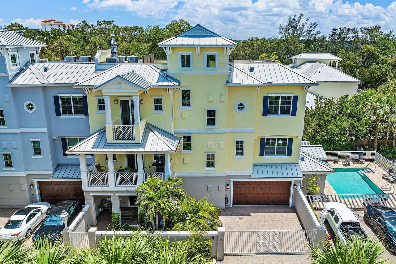 1033 Harbor Villas Drive - Photo 1