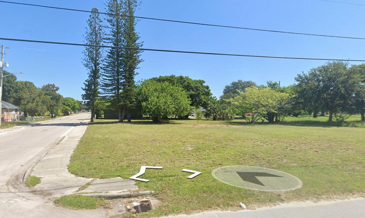 1308 Avenue I Avenue - Photo 1