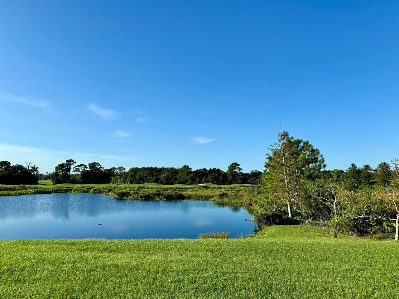 https://bt-photos.global.ssl.fastly.net/beaches/1280_boomver_1_R11028933-2.jpg