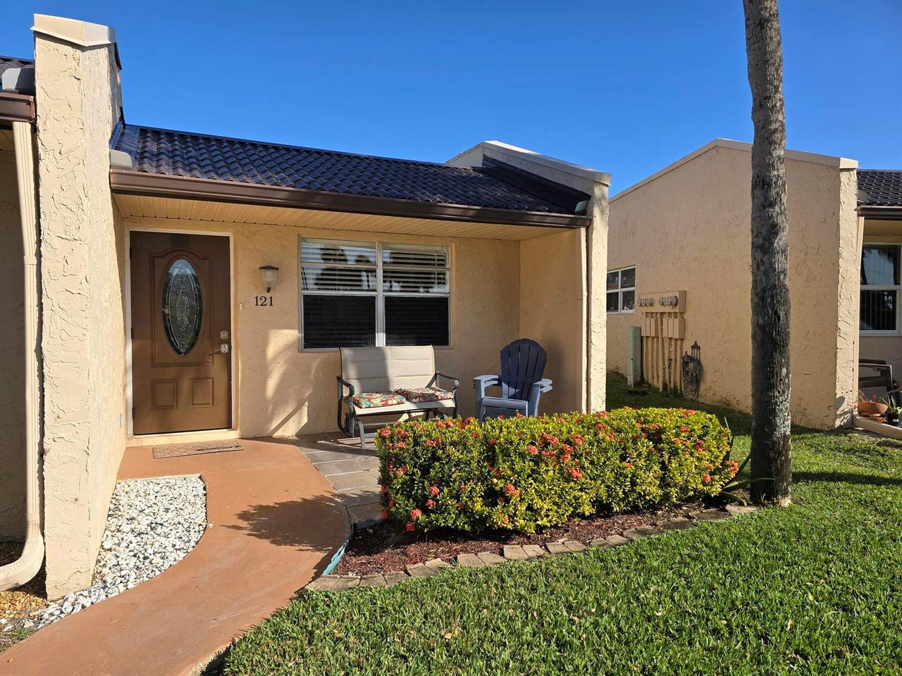 121 Lake Gloria - Photo 1