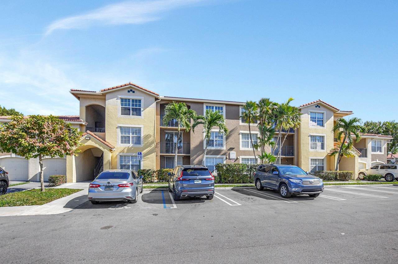 15095 Michelangelo Boulevard - Photo 1