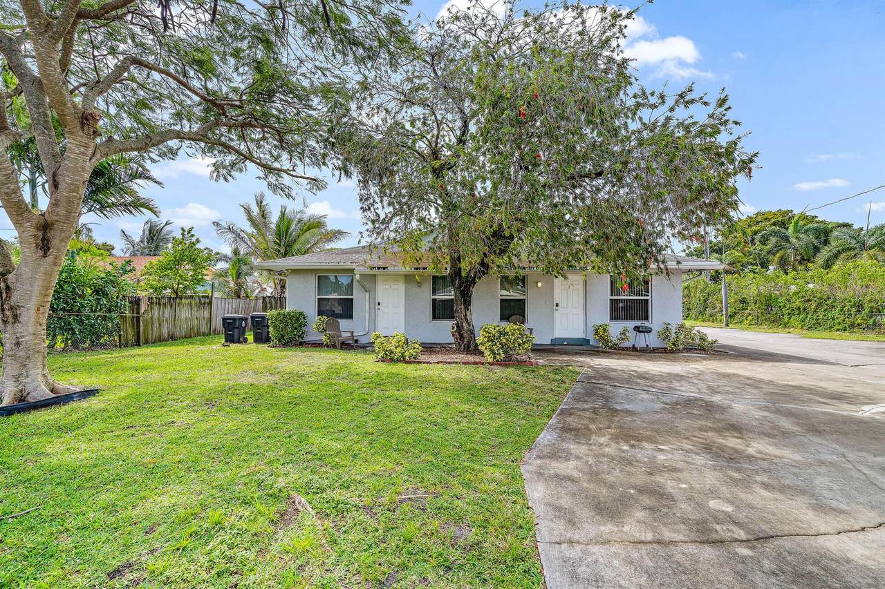 4431 Melvin Road - Photo 1
