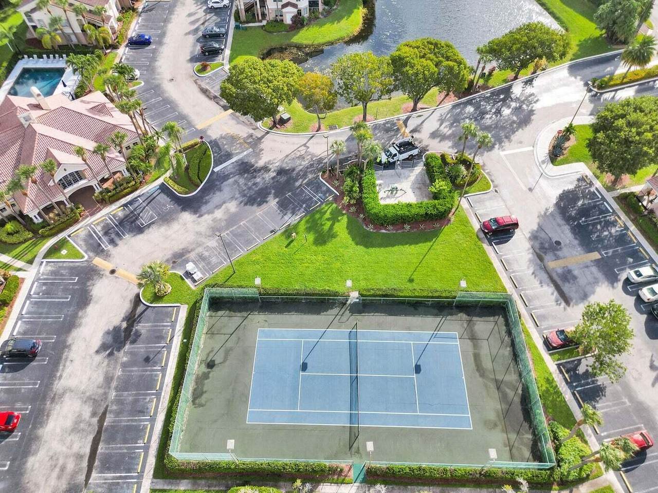 815 Boynton Beach Boulevard - Photo 1