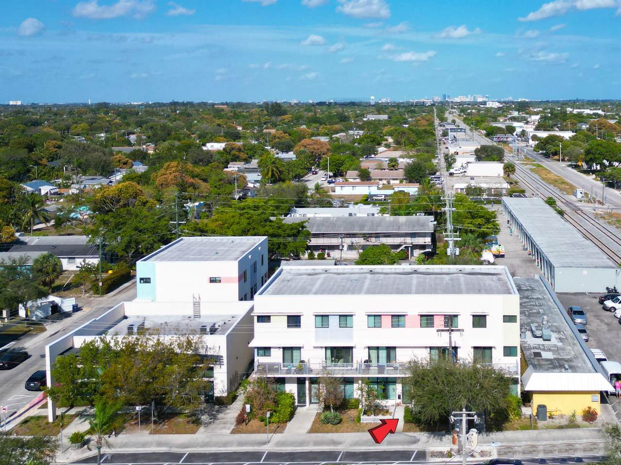 1110 Lucerne Avenue - Photo 1
