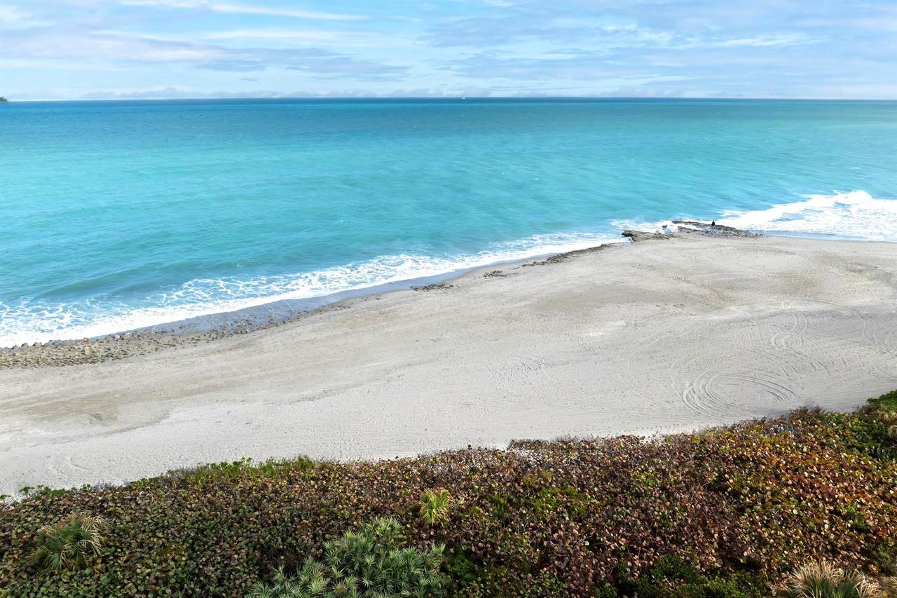 https://bt-photos.global.ssl.fastly.net/beaches/1280_boomver_1_R11053747-2.jpg