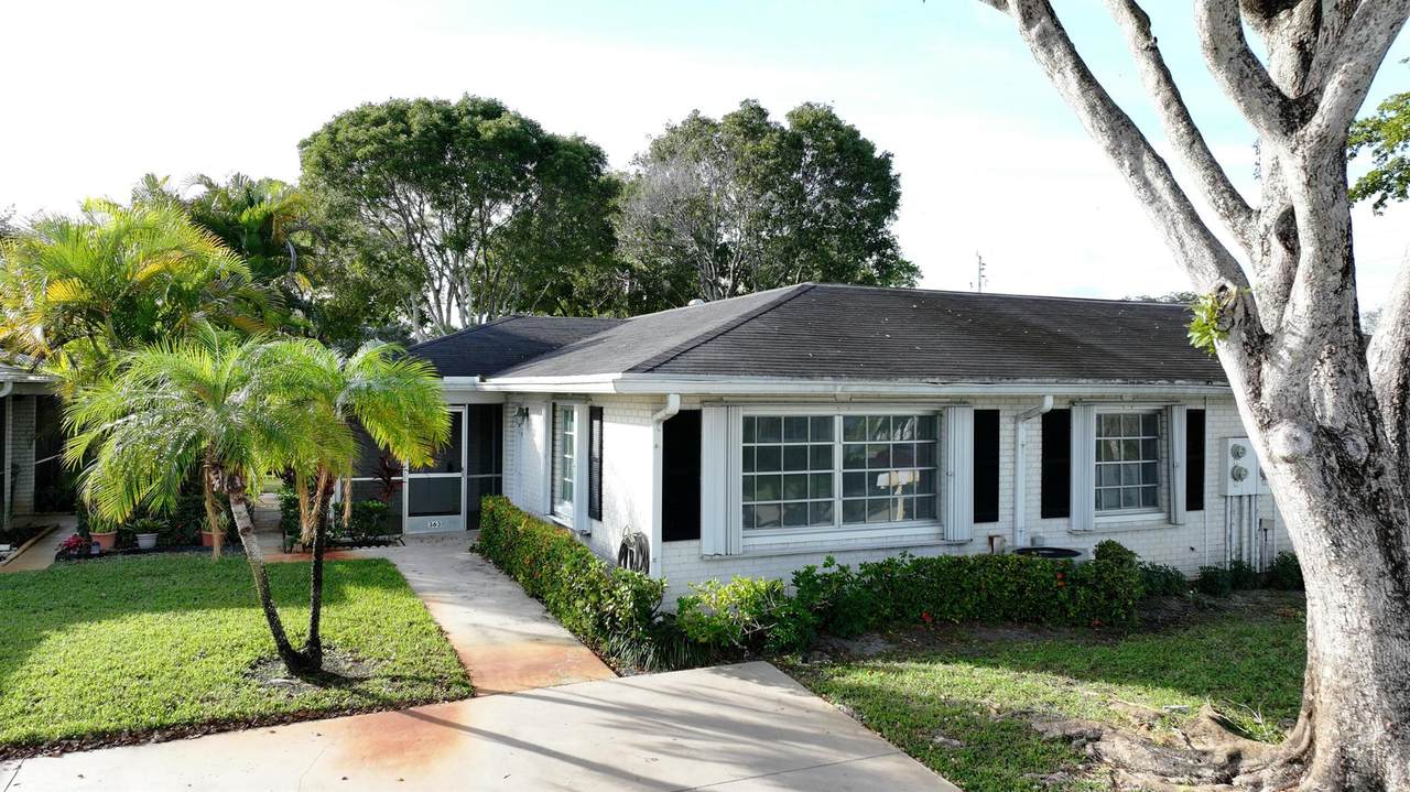 10083 44th Terrace - Photo 1