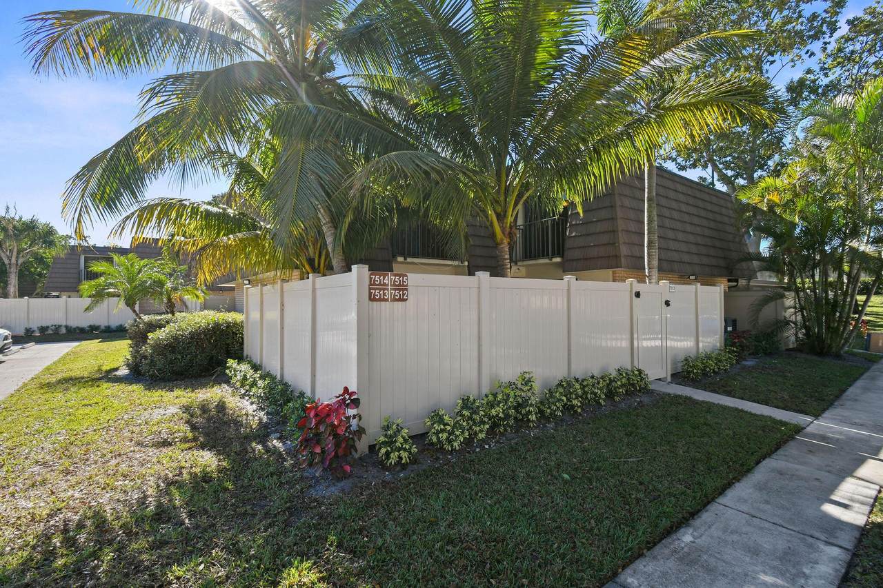 7513 75th Way - Photo 1