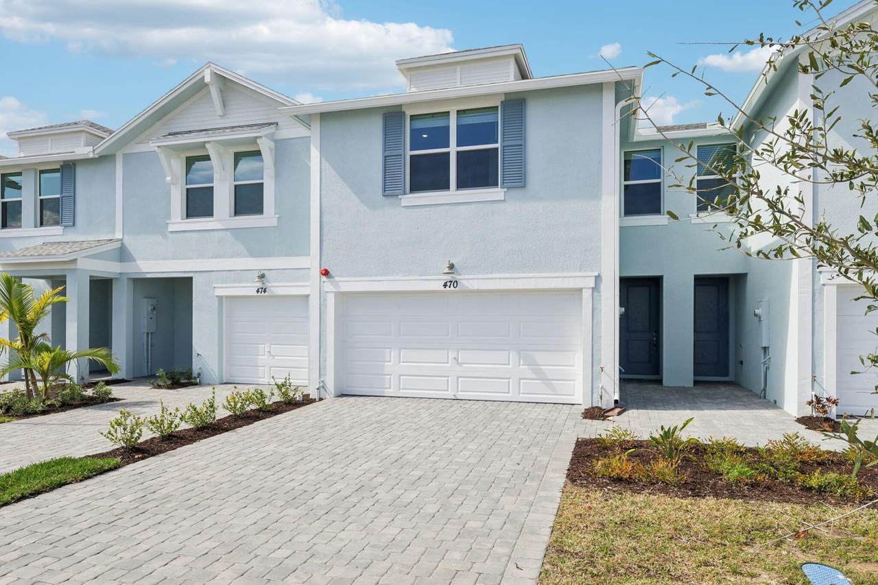 470 Salisbury Circle - Photo 1
