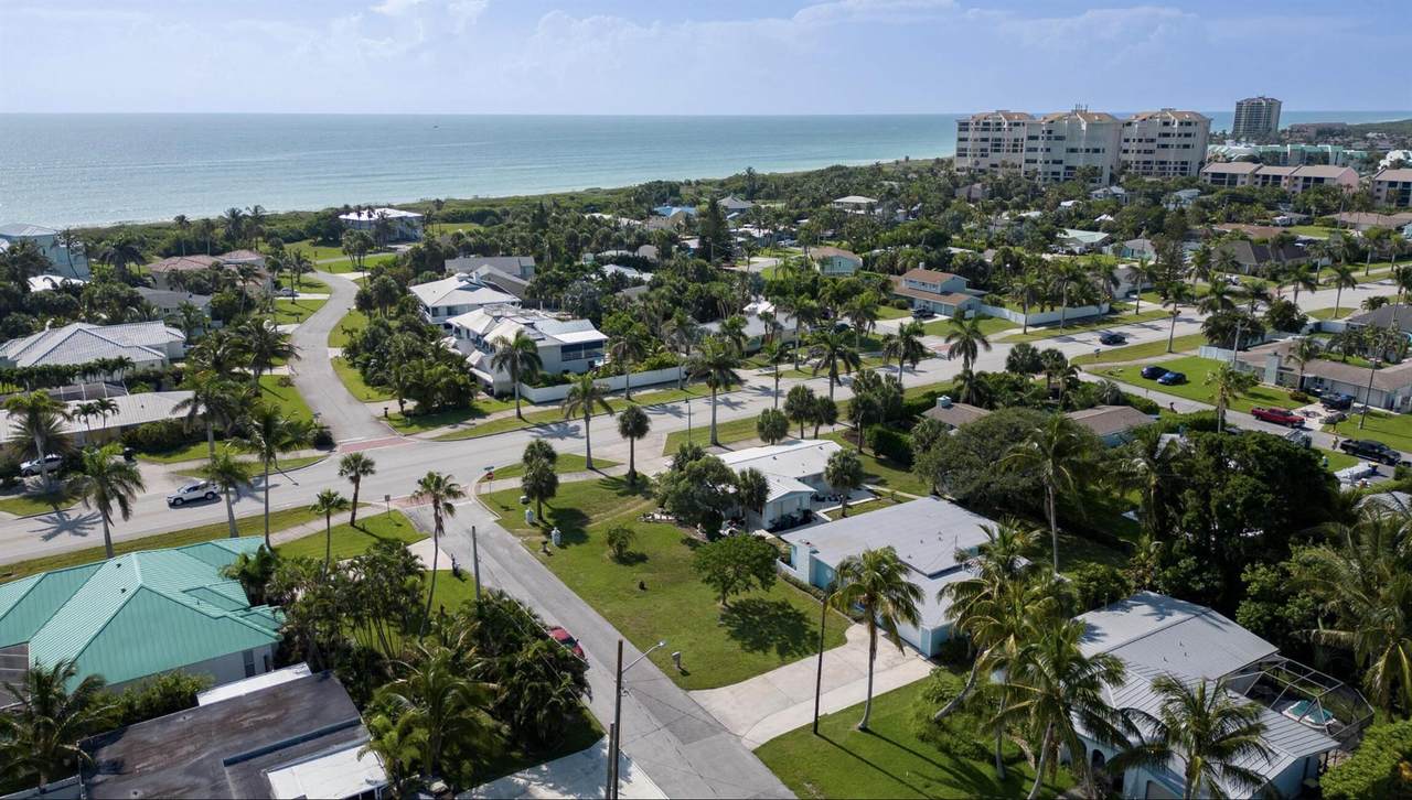 https://bt-photos.global.ssl.fastly.net/beaches/1280_boomver_1_R11062919-2.jpg