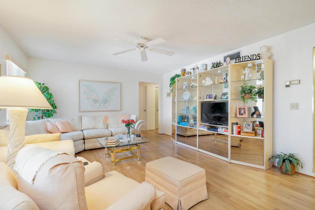 512 Shady Pine Way - Photo 1