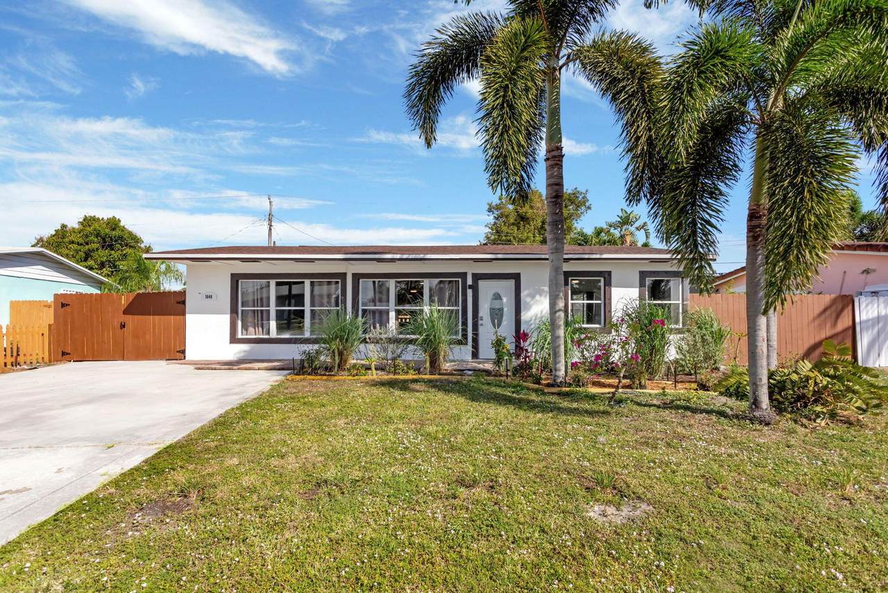1649 31st Street - Photo 1