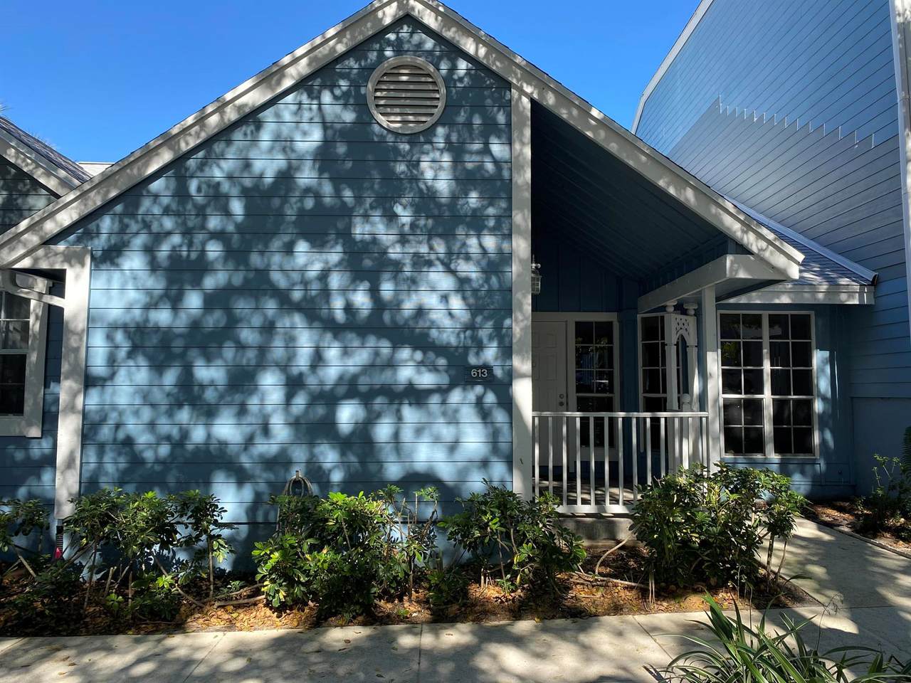 613 Ocean Dunes Circle - Photo 1