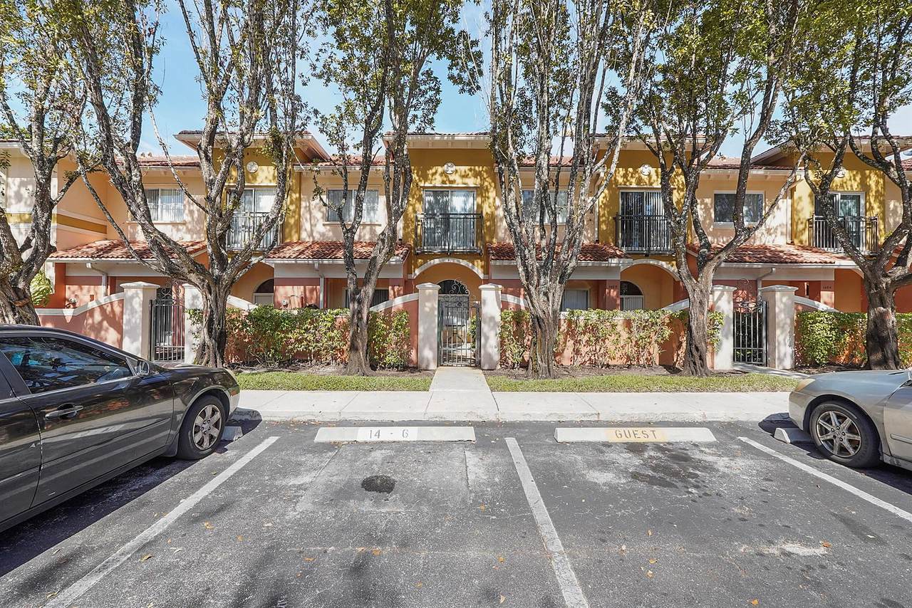 1406 Santa Catalina Circle - Photo 1