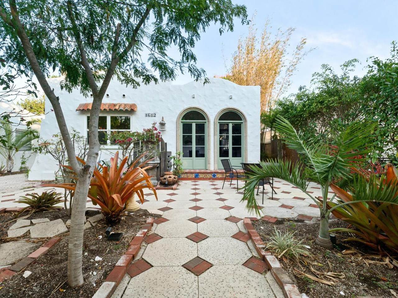 1612 Florida Avenue - Photo 1
