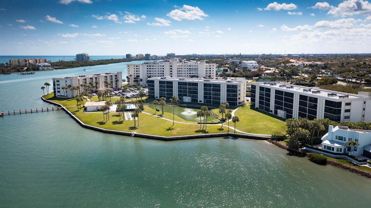 100 Intracoastal Place - Photo 1