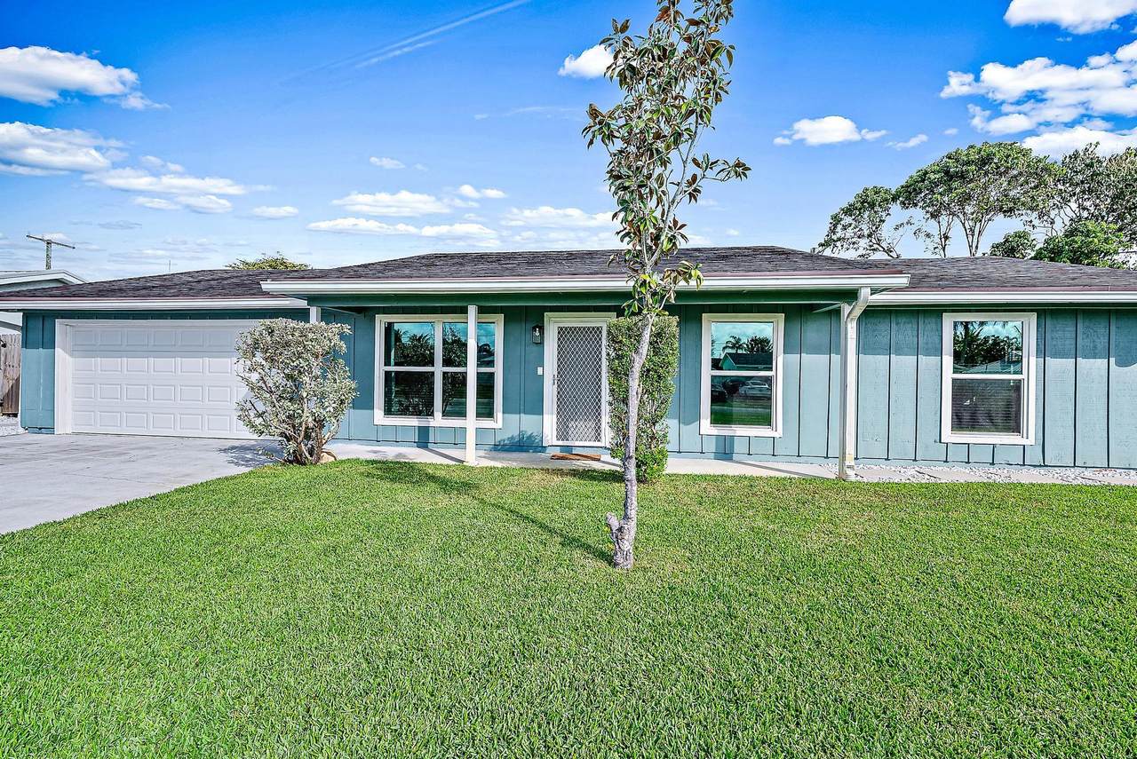 3917 Coelebs Avenue - Photo 1