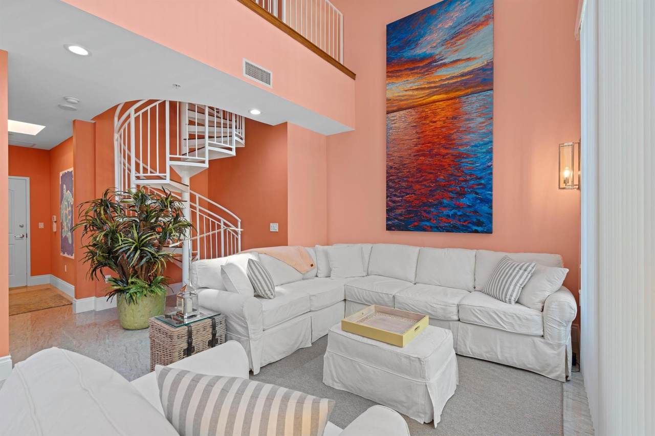 801 Olive Avenue - Photo 1