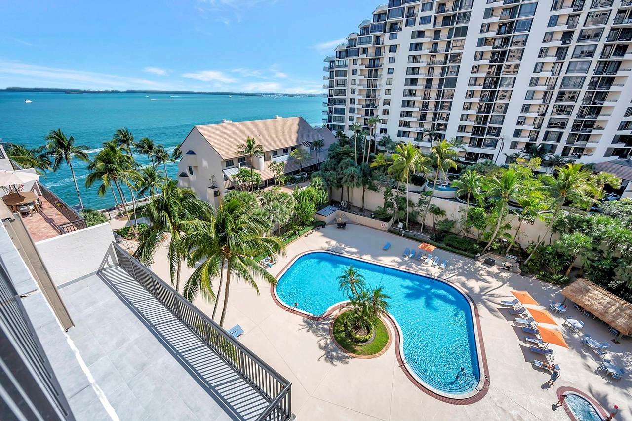 540 Brickell Key Drive - Photo 1