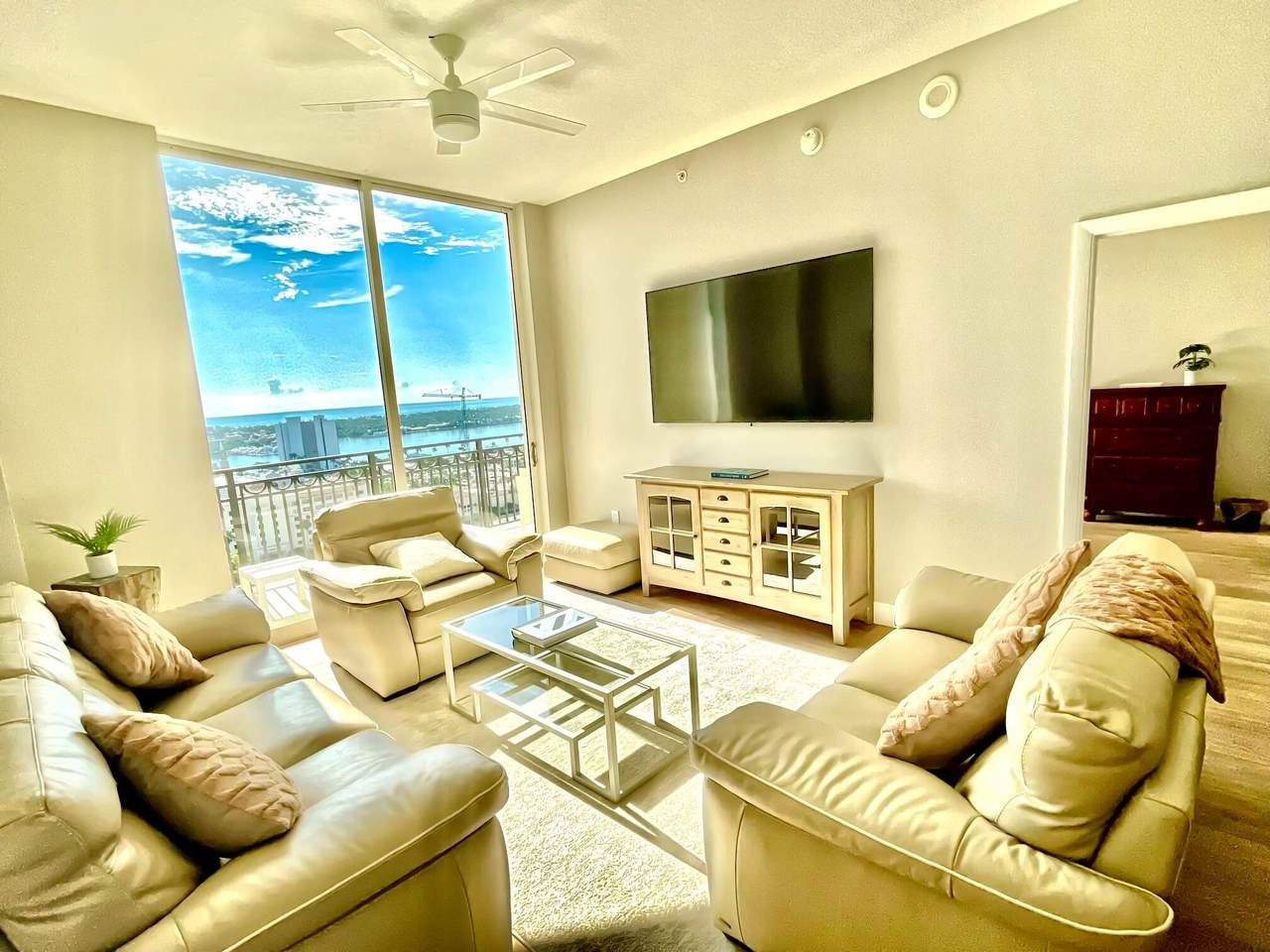 550 Okeechobee Blvd - Photo 1