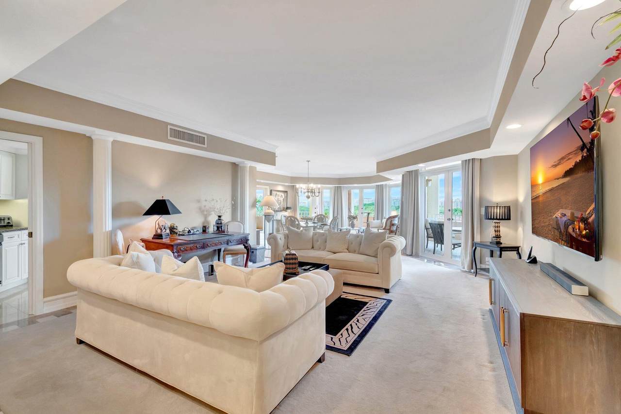300 5th Avenue - Photo 1