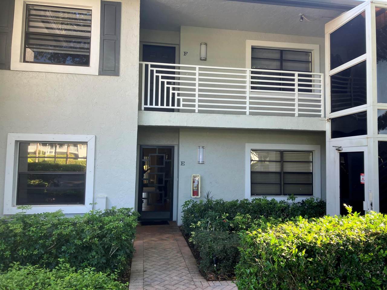 15 Southport Lane - Photo 1