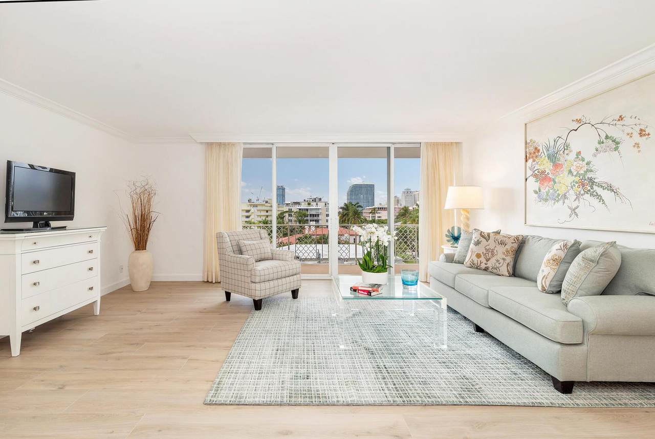 354 Chilean Avenue - Photo 1